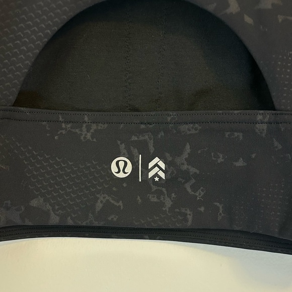 Lululemon High Neck Long Line Bra Black Embossed Size 6 - Picture 5 of 10